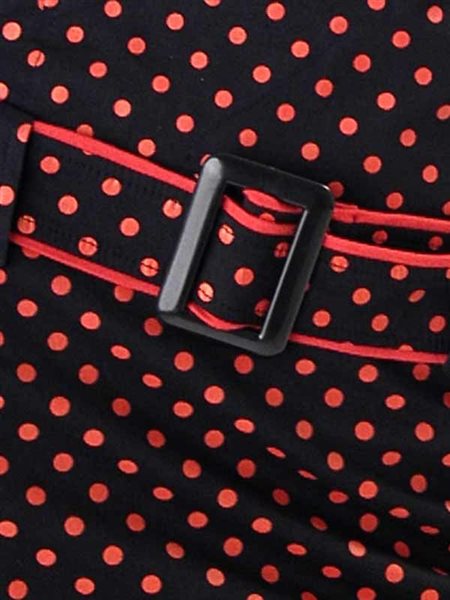 Trägerloses Kleid mit roten Punkten